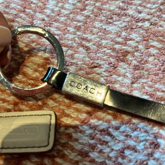 Coach keychains - Picture 2 of 3